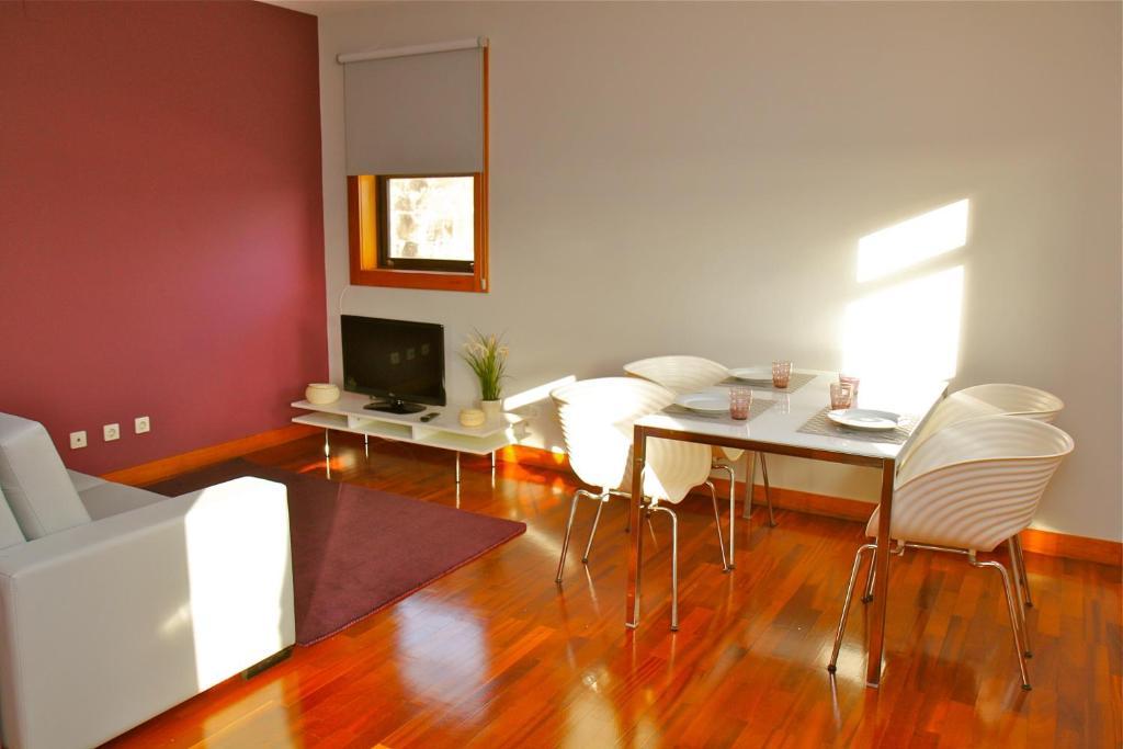 Low Cost Tourist Apartments - Palacio Da Bolsa Порту Номер фото